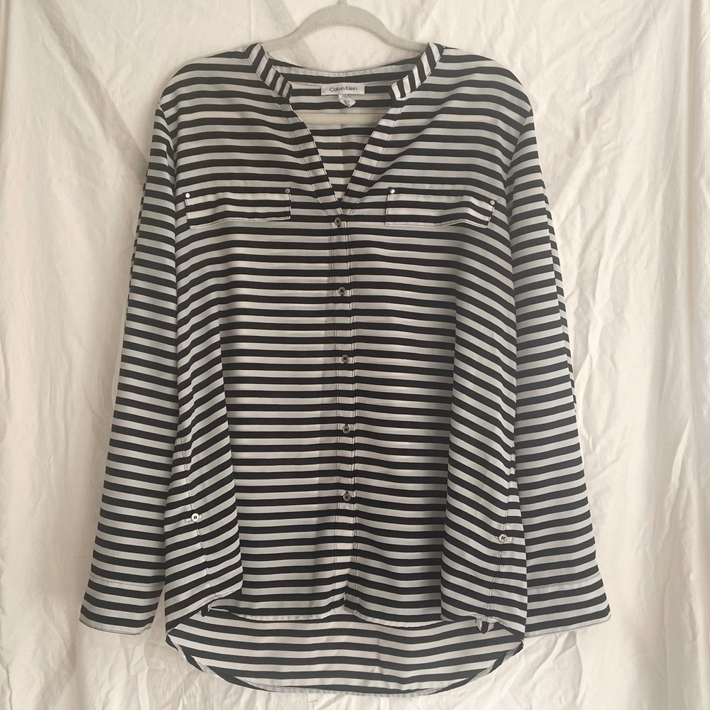 Calvin Klein XL Black & White Striped Long Sleeve Button Up Blouse